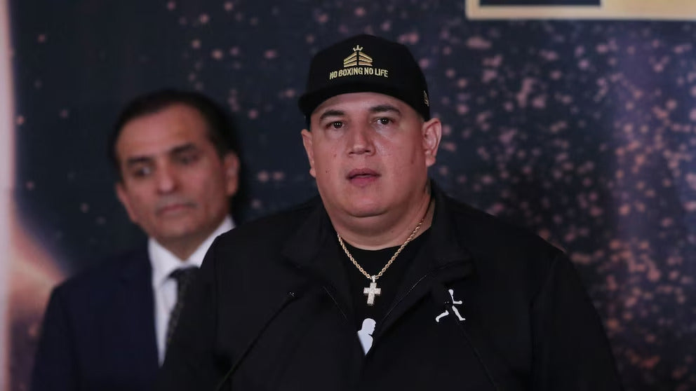 Eddy Reynoso confirms that Canelo Álvarez is open to fighting Jake Paul: "Everything is negotiable."