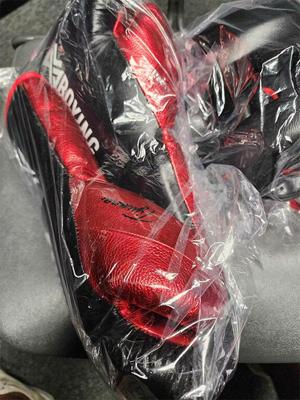 1689404865__16oz-boxing-gloves__original.jpg